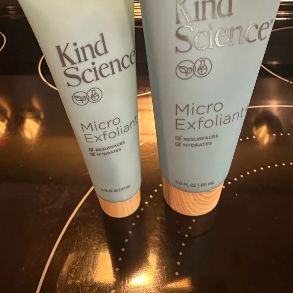 Kind Science Micro Exfoliant - Picture 1 of 5